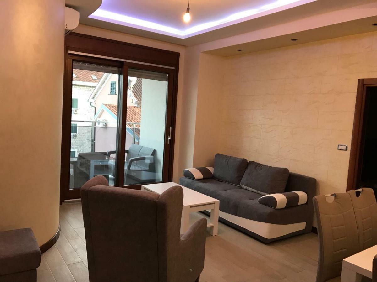 Apartments Admiral Herceg Novi Exterior photo